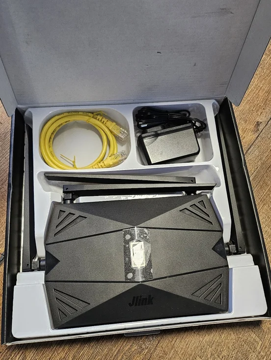 Dual WIFI Router - Picture 3 of 9